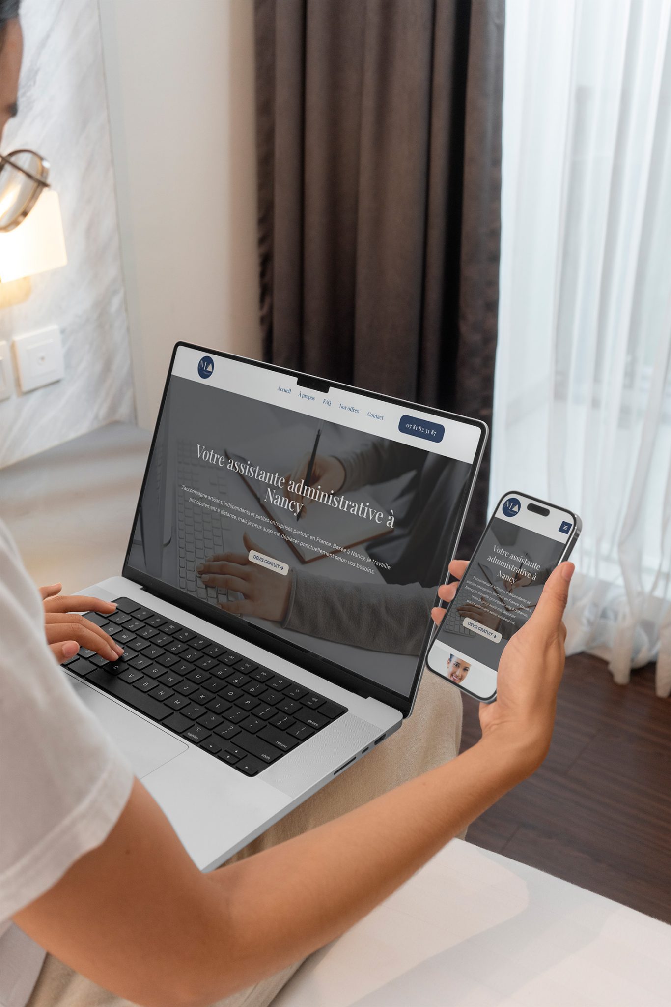 Mockup site internet assistante administrative sur ordinateur portable – création WordPress